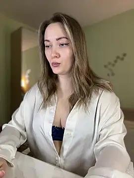 Kiss_My_Body from StripChat