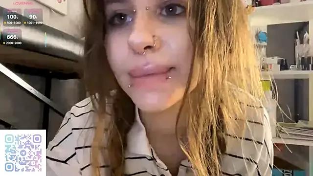 KissnoTilt from StripChat is Freechat