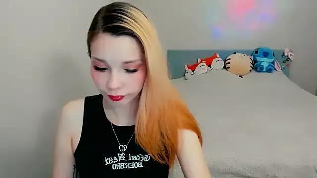 Kitten_Alissa from StripChat is Freechat