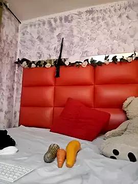 Kitty_Melodi from StripChat is Freechat