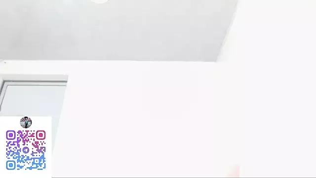 Kitty_Mifl from StripChat