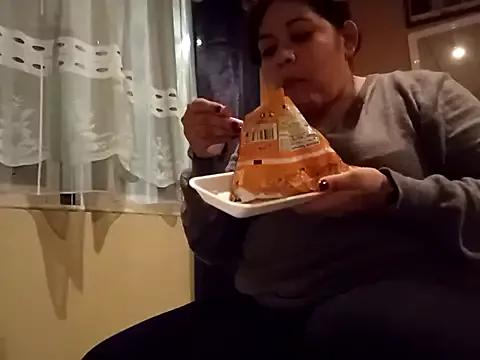 Kitty_WetXxX from StripChat is Freechat