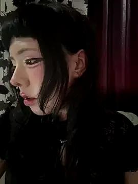 Kitty_yukimura from StripChat is Freechat
