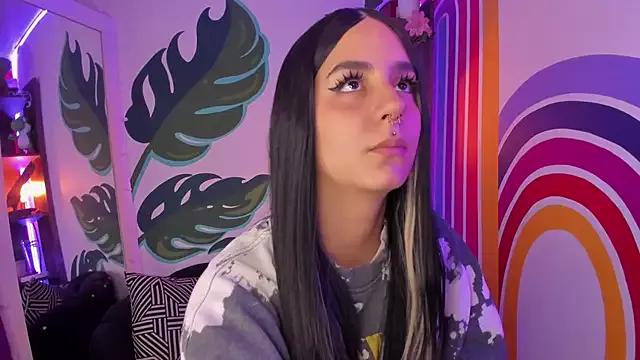 Kittyhell_cam from StripChat is Freechat