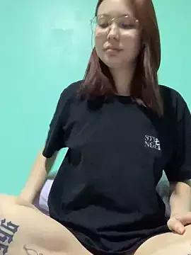 Try our girls live displays and explore the company of endless strippers, with beautiful physiques, vibrating toys and more.