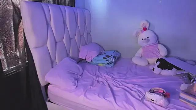 KittyKlum from StripChat is Freechat