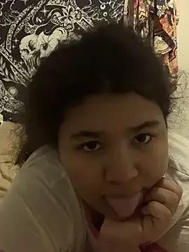 KittyLoroi from StripChat is Freechat