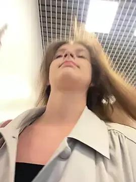 Photos of KittyQueeny from StripChat is Freechat