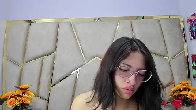 Kloe_Candy1 — Freechat on StripChat