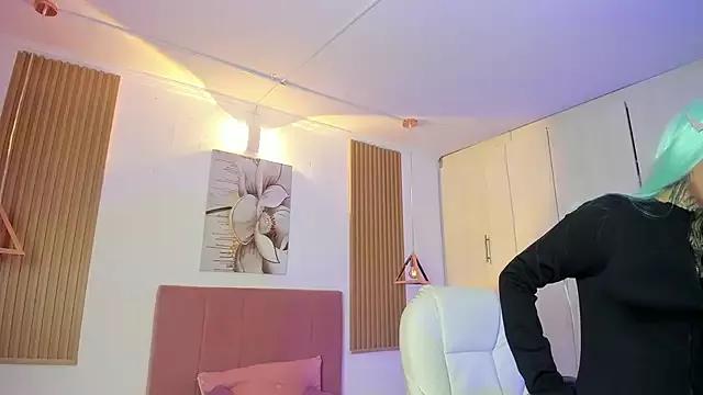KoraRousee from StripChat is Freechat