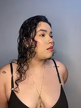 krisstenSantos — Ass oiled and machine in doggy