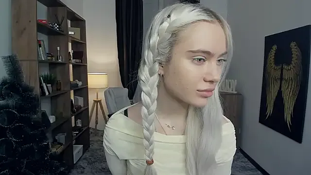 KristalCrowner — lick finger