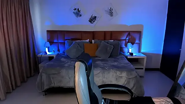 Kristen_Garner — spank my ass hard in leggins