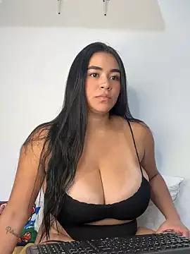 kristynmassey from StripChat is Freechat