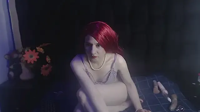 Kylie_Bloom — show hole