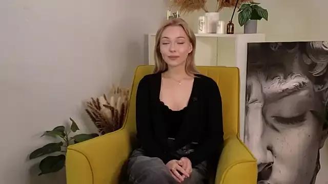 KylieBursik from StripChat is Freechat