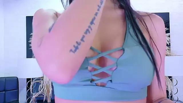 KylieWhite from StripChat is Freechat