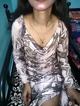 l_AM_queen from StripChat is Freechat