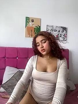 ladulceale from StripChat is Freechat