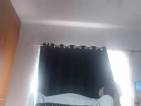 lady-zeei from StripChat is Freechat