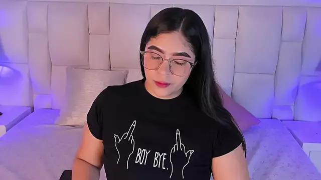 Try our girls live displays and explore the company of endless strippers, with beautiful physiques, vibrating toys and more.