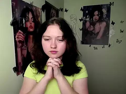 Try our girls live displays and explore the company of endless strippers, with beautiful physiques, vibrating toys and more.