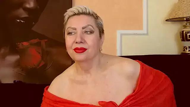 Try our girls live displays and explore the company of endless strippers, with beautiful physiques, vibrating toys and more.