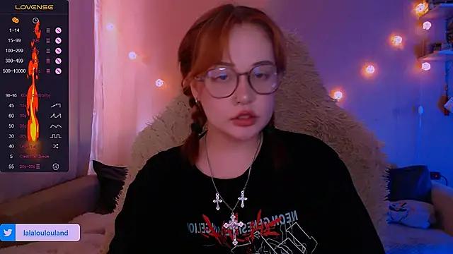 lala_loulou_land from StripChat