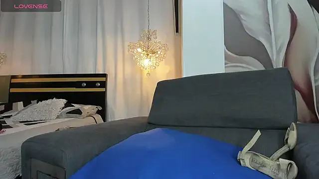 laliItaclark — SHOW ME THAT ASS AND SPANK IT HARD