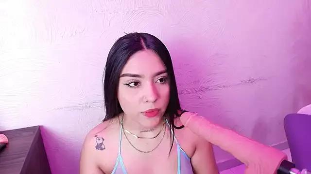 Try our girls live displays and explore the company of endless strippers, with beautiful physiques, vibrating toys and more.