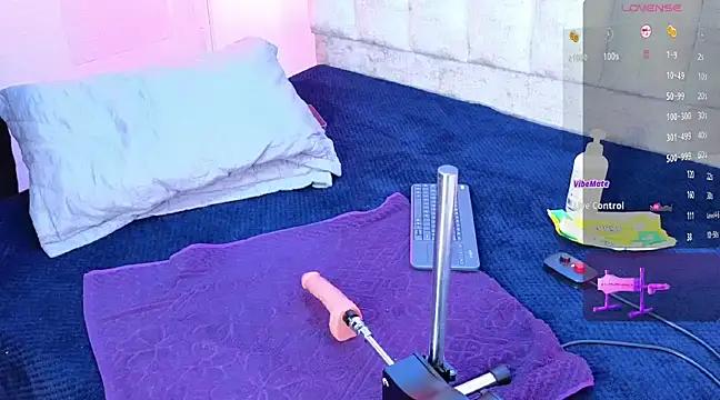 lanna_brunette from StripChat