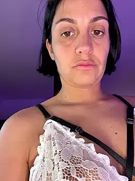 LaPetiteKim — Nue plus doigt