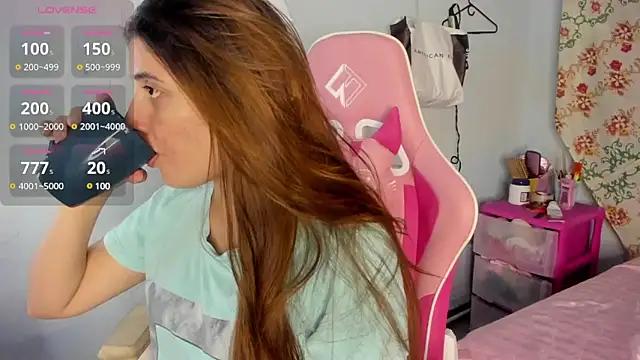 Lara_Asher from StripChat