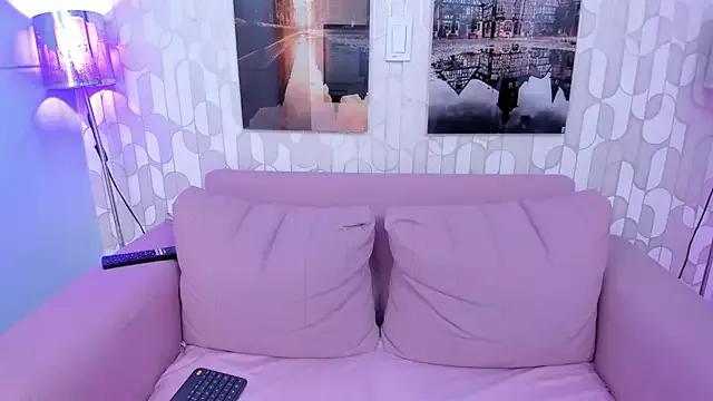 Try our girls live displays and explore the company of endless strippers, with beautiful physiques, vibrating toys and more.
