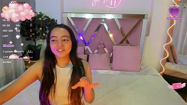 Laraa_tay from StripChat