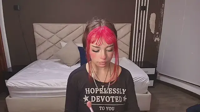 Laracooper_ — Pussy oil + spread 