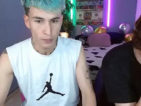 Try our girls live displays and explore the company of endless strippers, with beautiful physiques, vibrating toys and more.