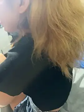 latinahorny11's avatar