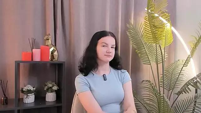 LatinaHuguenin from StripChat is Freechat