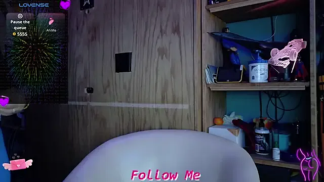 LatinaVibes4u — show tits