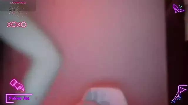 LauGrayJ from StripChat is Freechat