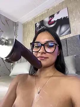 Try our girls live displays and explore the company of endless strippers, with beautiful physiques, vibrating toys and more.