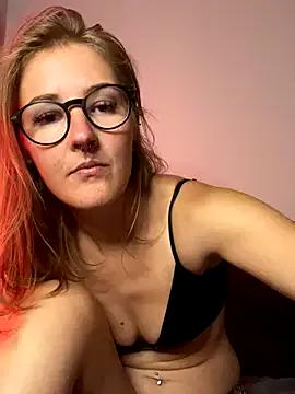 Try our girls live displays and explore the company of endless strippers, with beautiful physiques, vibrating toys and more.