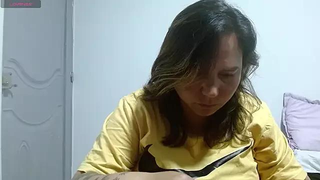 Try our girls live displays and explore the company of endless strippers, with beautiful physiques, vibrating toys and more.