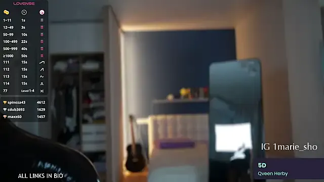 Avatar of LAUREL_HAZEL