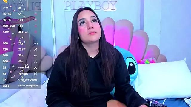 LaurenHu from StripChat is Freechat