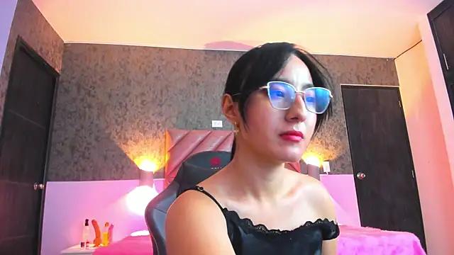 layla_santana from StripChat
