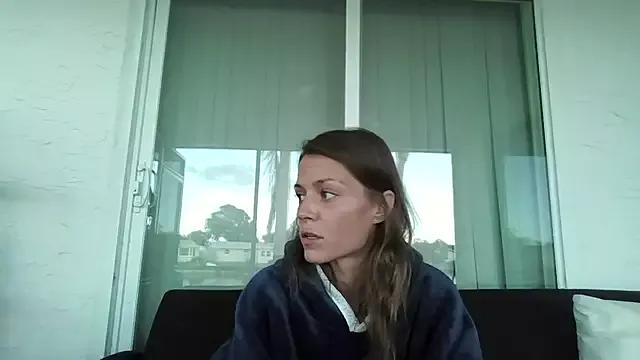 LaylaRainVIP from StripChat is Freechat