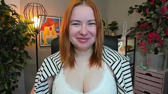 Try our girls live displays and explore the company of endless strippers, with beautiful physiques, vibrating toys and more.