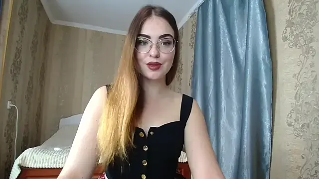 Leila_Kissyu — tight dress